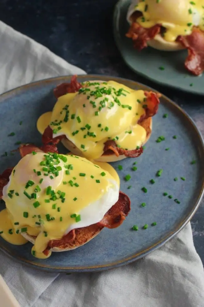 Eggs Benedict Hollandaise