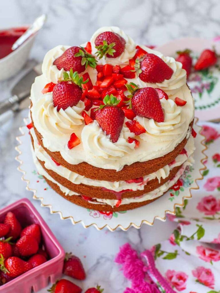 strawberry shortcake cake recipe look