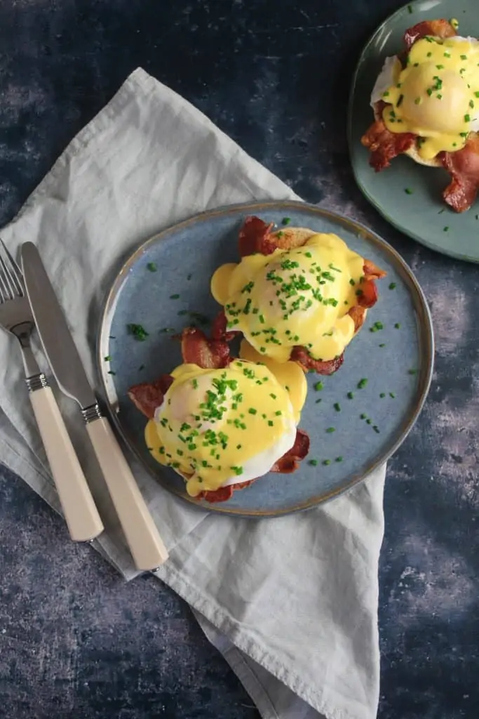eggs benedict hollandaise recipe
